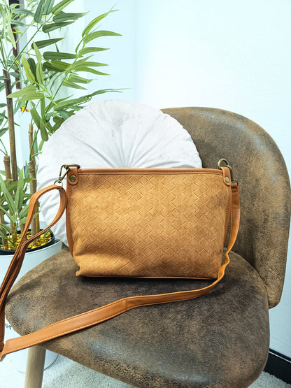 Bolso ante camel