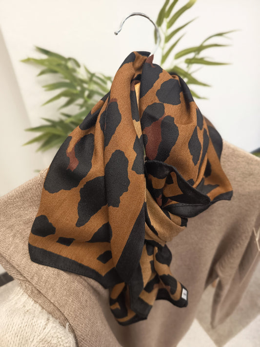 Pañuelo animal print