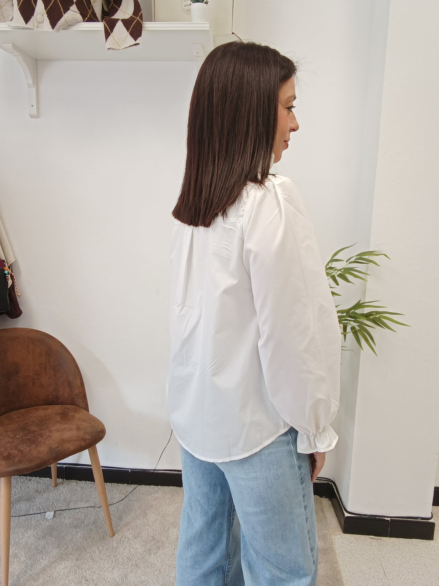 Camisa volantes blanca