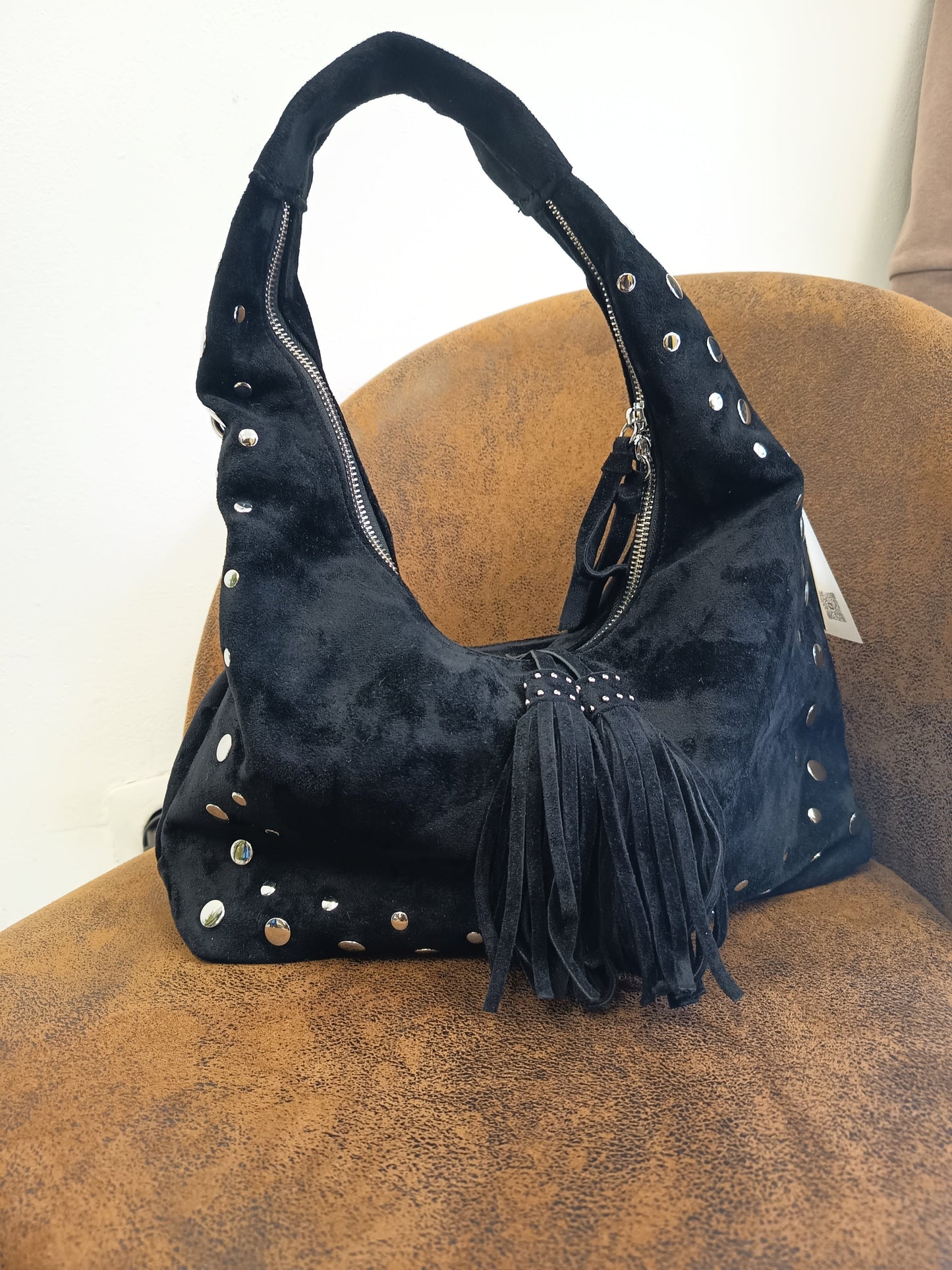 Bolso tachuelas ante