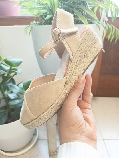 Cuña Beige