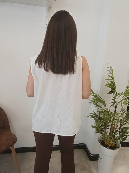 Blusa Volantes blanca